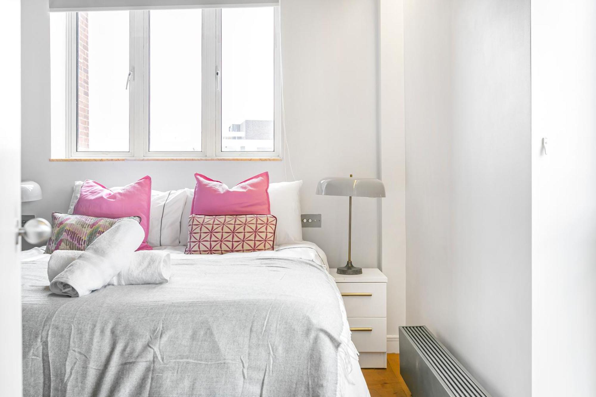 Luxurious 2 Bedroom South Kensington *